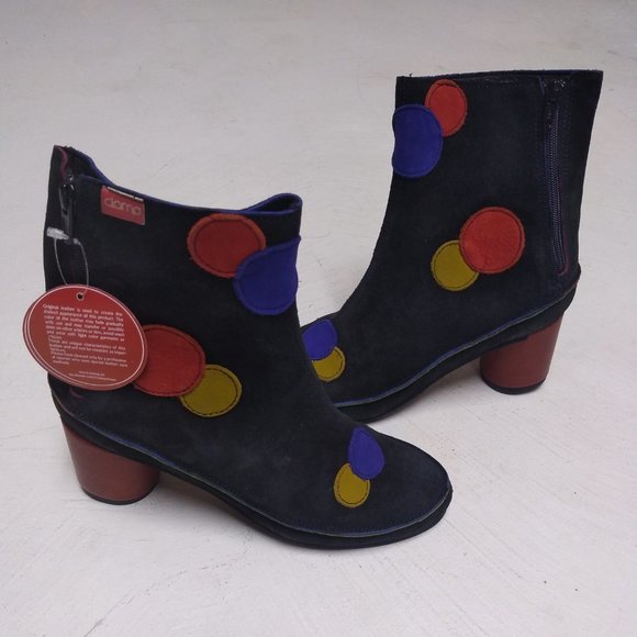 💐Clamp 38 circle patches ankle boots NWT - Picture 1 of 6